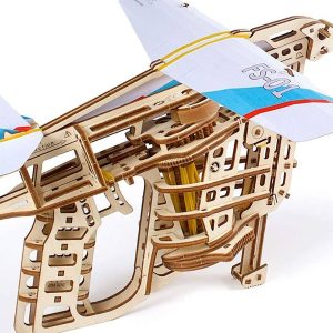 Flight Starter by UGears in Models/Mechanical