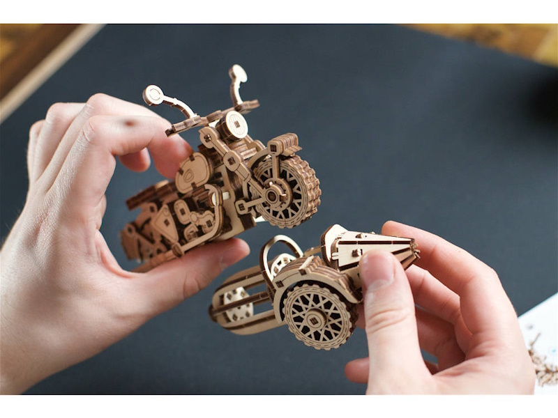 Hagrid's Flying Motorbike by UGears in Models/Mechanical